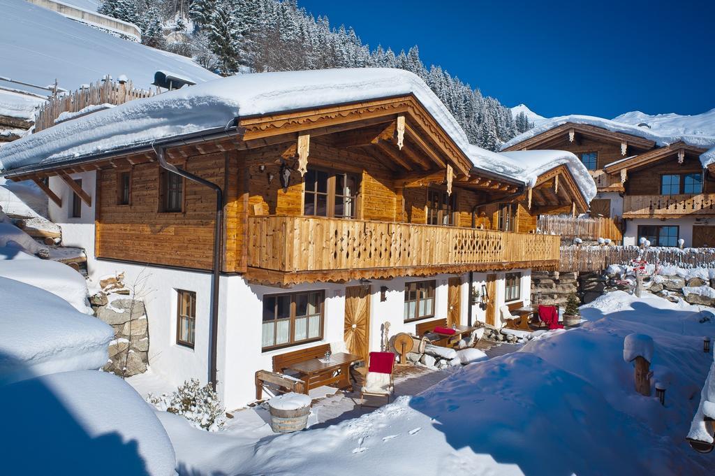 Alpendorf Anno Dazumal Villa Tux Szoba fotó